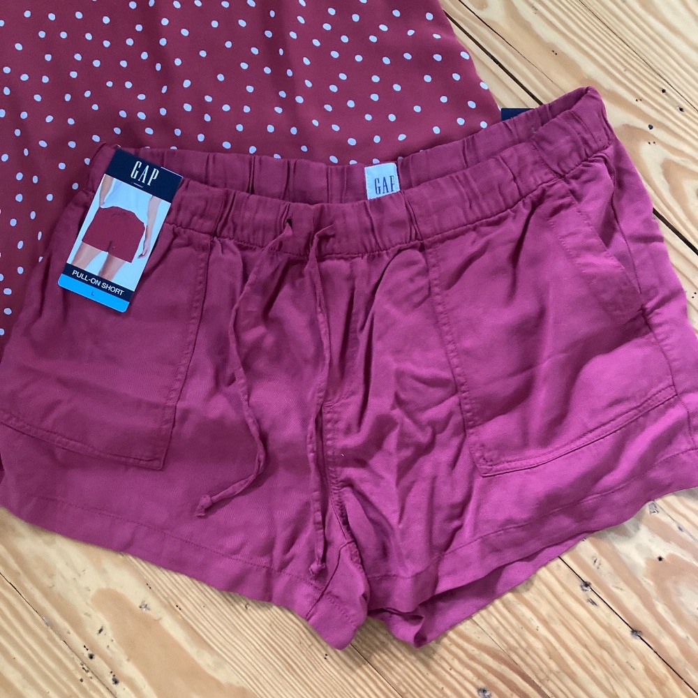 Gap pull on shorts